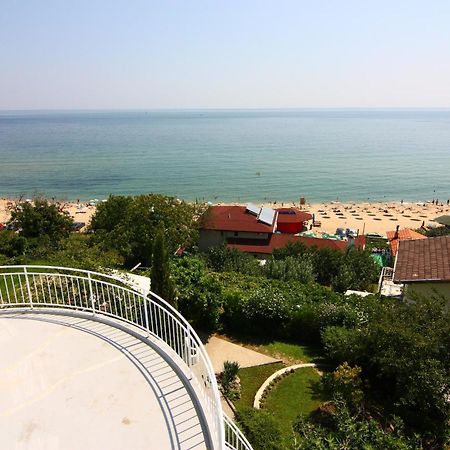 Villa White Dove Golden Sands Bagian luar foto