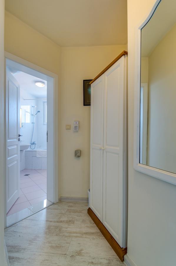 Villa White Dove Golden Sands Bagian luar foto