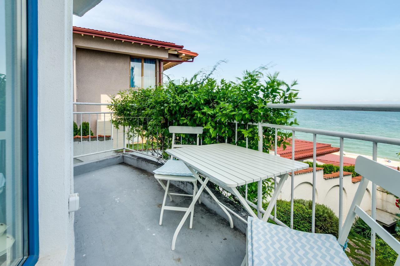 Villa White Dove Golden Sands Bagian luar foto