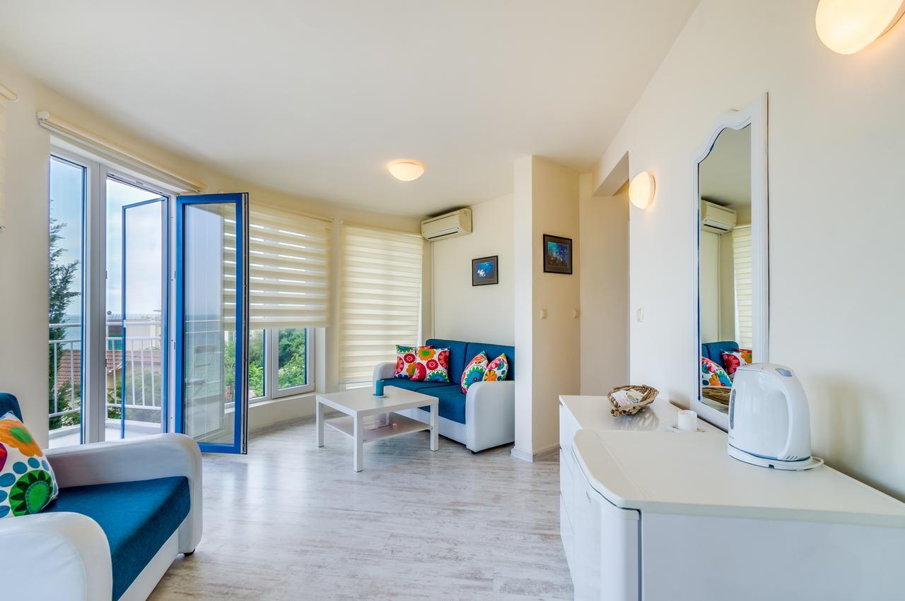 Villa White Dove Golden Sands Bagian luar foto