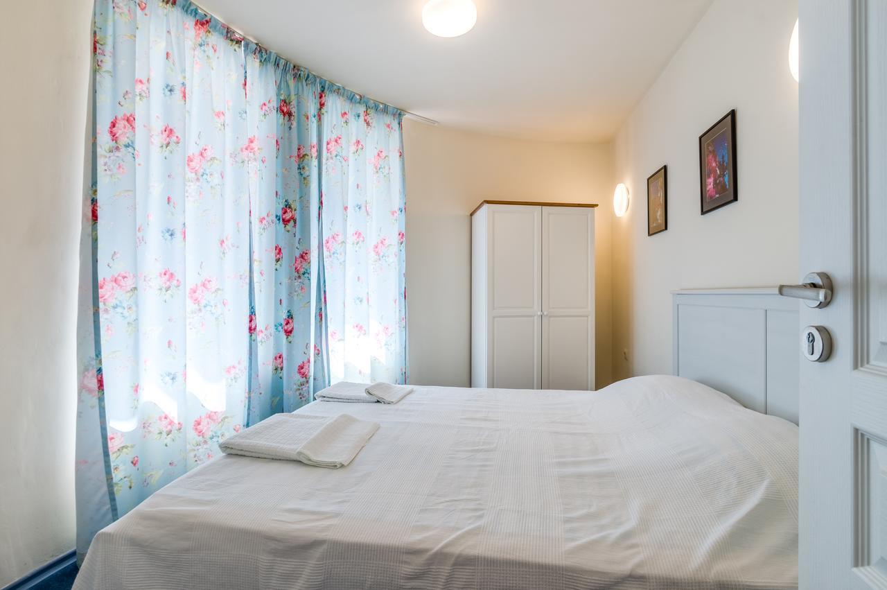 Villa White Dove Golden Sands Bagian luar foto