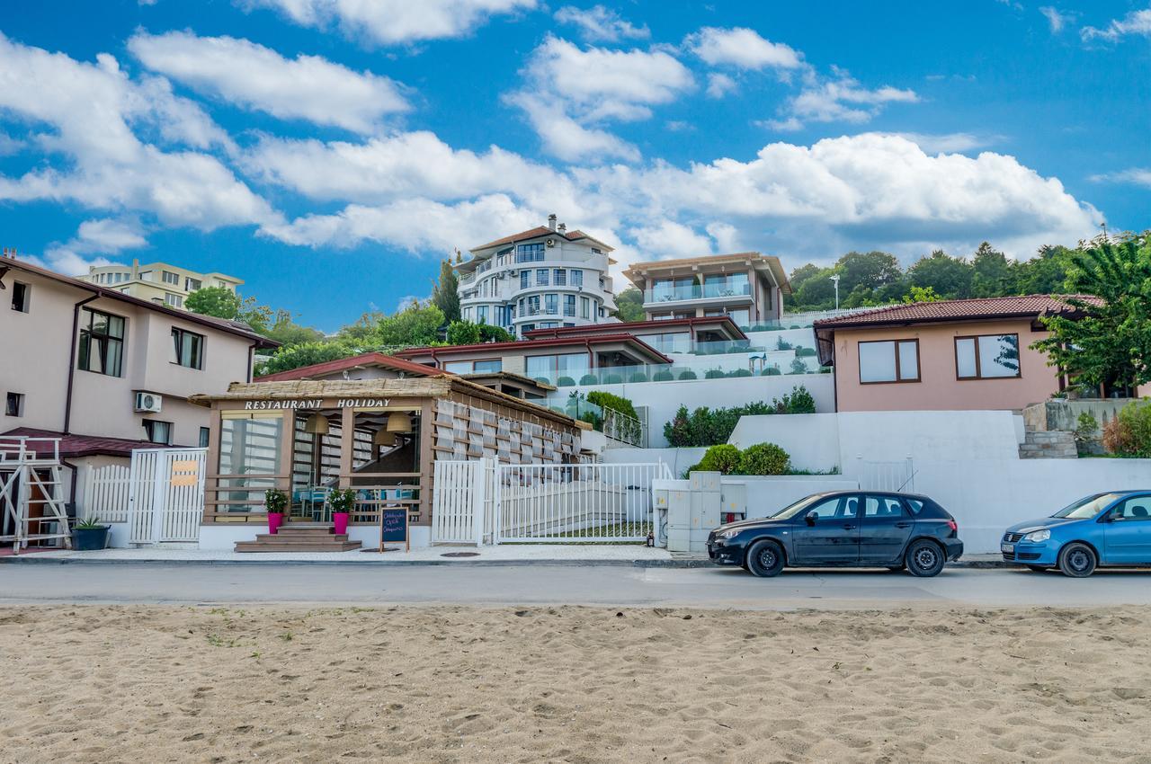 Villa White Dove Golden Sands Bagian luar foto