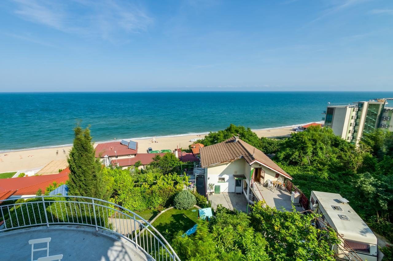 Villa White Dove Golden Sands Bagian luar foto