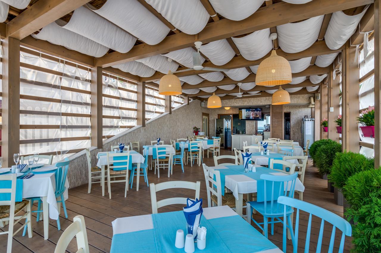 Villa White Dove Golden Sands Bagian luar foto